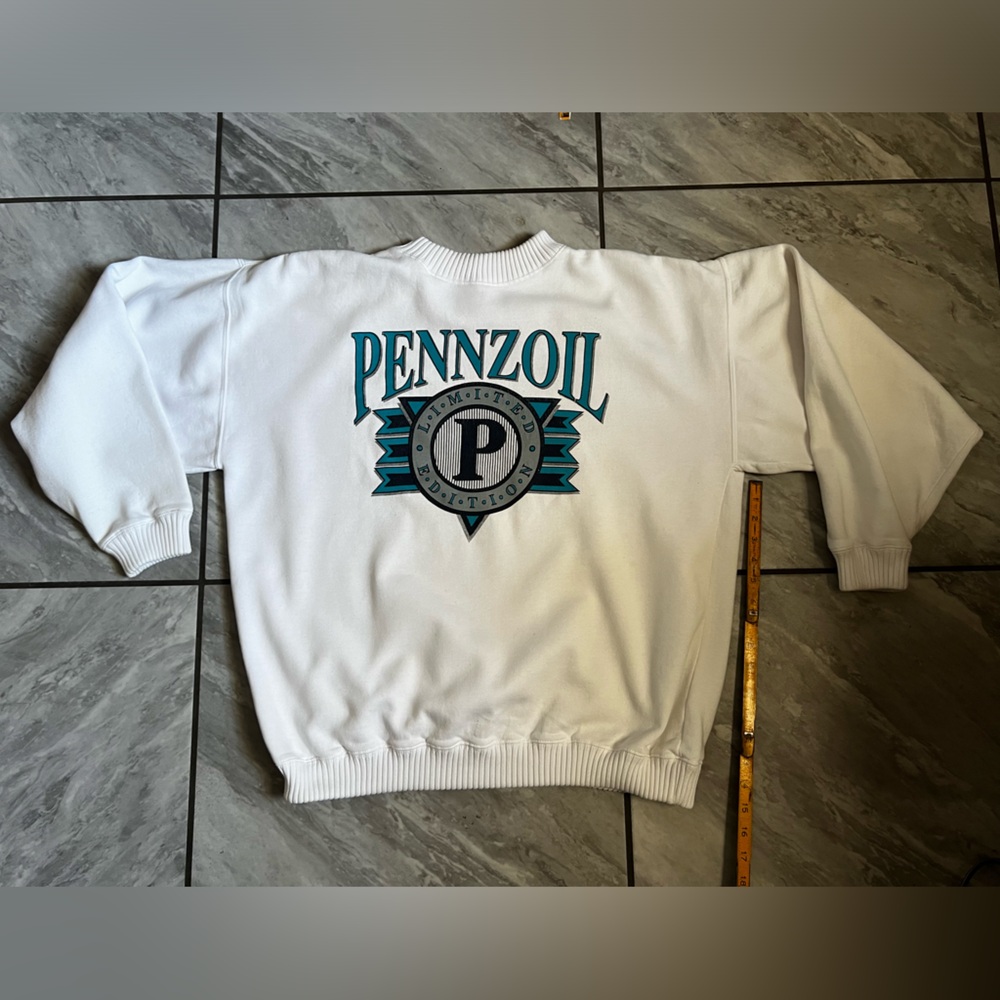 Pennzoil limited edition 1990s swingster sweater white large L Vintage